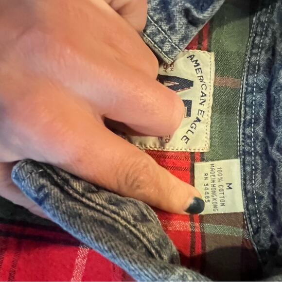 Y2K American Eagle Red Green Plaid Button-Up Shirt Denim Collar L Rugged Preppy - Picture 5 of 6